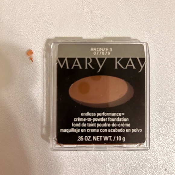 Mary Kay makeup, different color, Ivy beige bronze ! - Picture 7 of 7